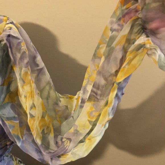 Floral Chiffon Long Sleeve Dress  (2) - Picture 6 of 11